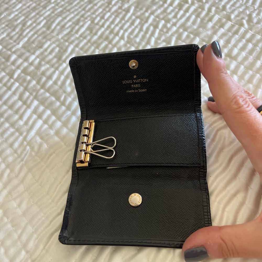 Louis Vuitton Epi key holder - Picture 3 of 10